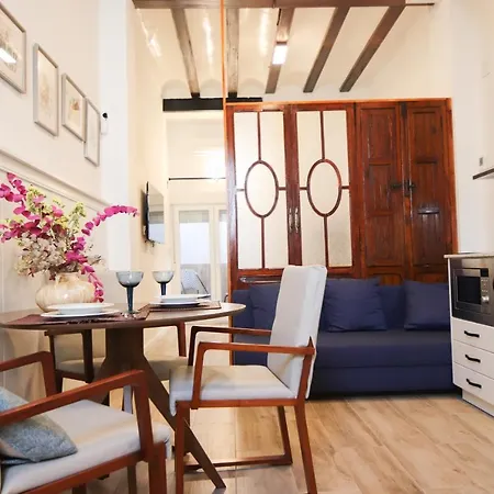 Apartamento Cerca De La Playa De Malvarrosa By Alterhome Valencia Exterior photo