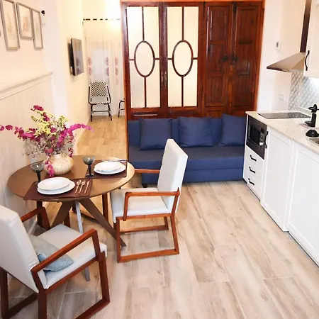 Apartamento Cerca De La Playa De Malvarrosa By Alterhome Valencia Exterior photo